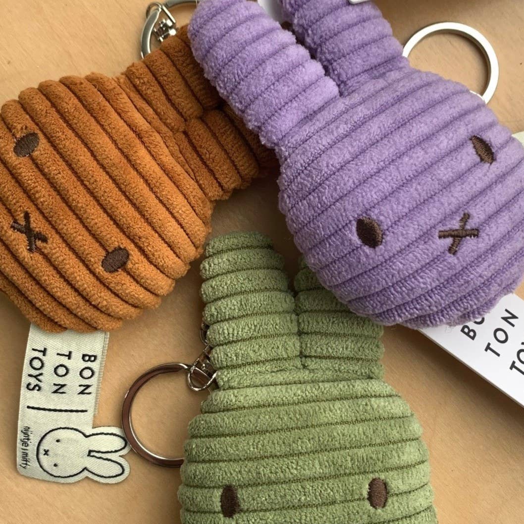 LondonTreeHouses™ – Eco Corduroy Bunny Keyring (10cm, Cinnamon)